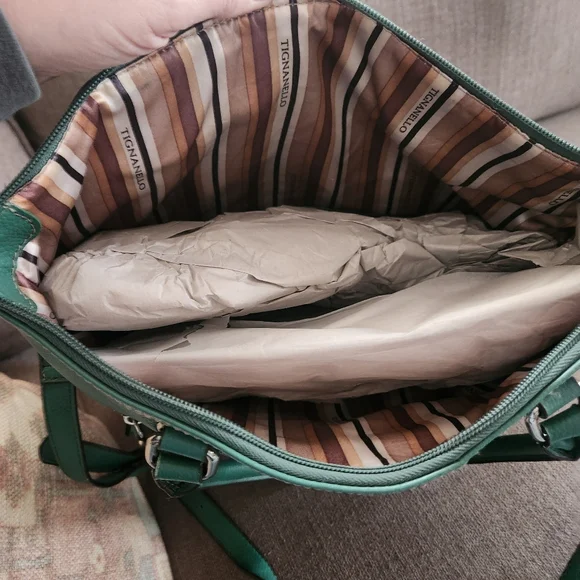 Tignanello Green Leather Tote Bag - Picture 5 of 5